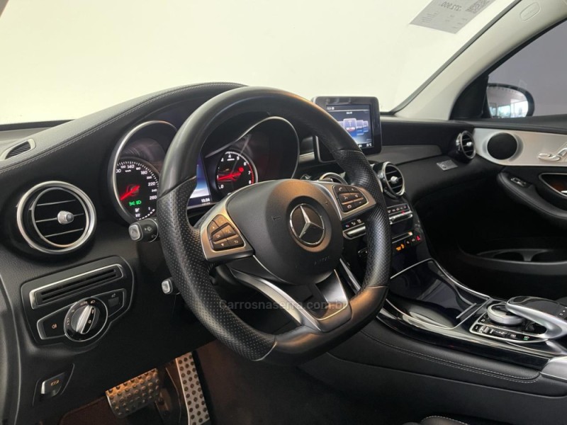 GLC 250 2.0 16V CGI GASOLINA SPORT 4MATIC 9G-TRONIC - 2017 - NOVO HAMBURGO