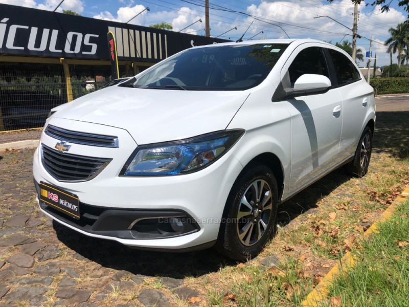 ONIX 1.4 MPFI LTZ 8V FLEX 4P MANUAL - 2016 - DOIS IRMãOS