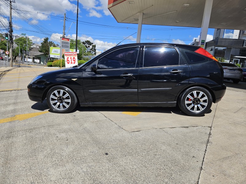 FOCUS 1.8 16V GASOLINA 4P MANUAL - 2003 - CAXIAS DO SUL