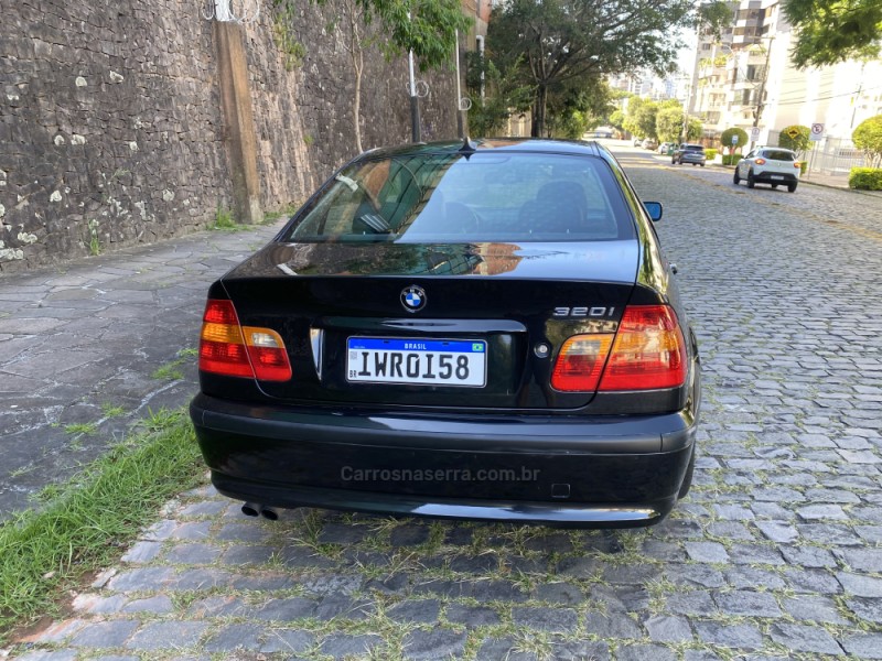 320I 3.2 24V GASOLINA 4P AUTOMÁTICO - 2004 - CAXIAS DO SUL