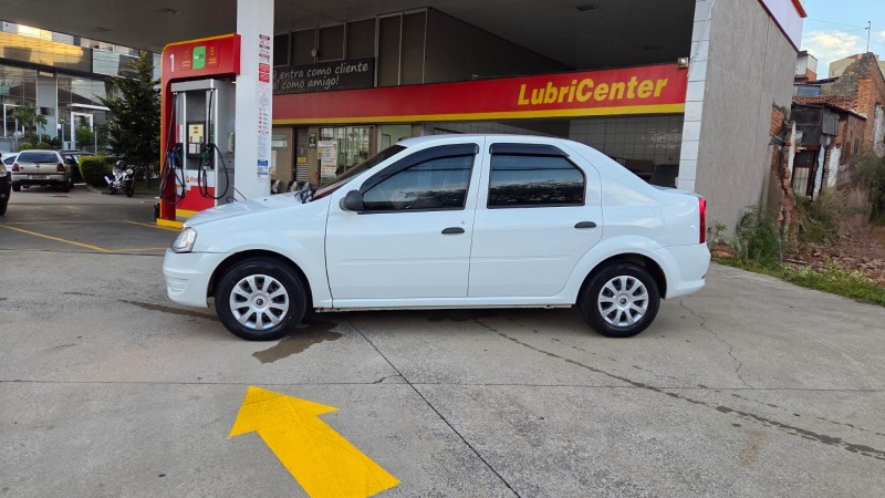 LOGAN 1.0 EXPRESSION 16V FLEX 4P MANUAL - 2011 - CAXIAS DO SUL