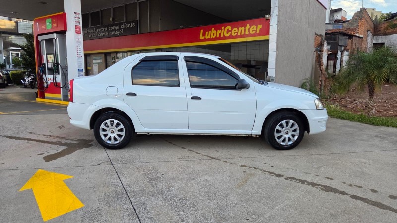 LOGAN 1.0 EXPRESSION 16V FLEX 4P MANUAL - 2011 - CAXIAS DO SUL
