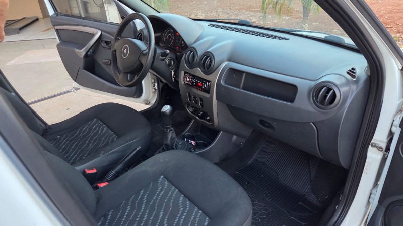 LOGAN 1.0 EXPRESSION 16V FLEX 4P MANUAL - 2011 - CAXIAS DO SUL
