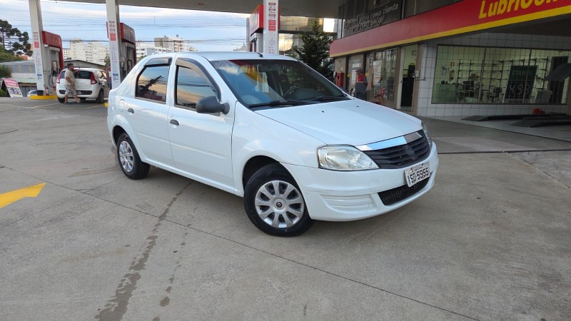 LOGAN 1.0 EXPRESSION 16V FLEX 4P MANUAL - 2011 - CAXIAS DO SUL