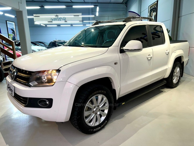 AMAROK 2.0 HIGHLINE 4X4 CD 16V TURBO INTERCOOLER DIESEL 4P AUTOMÁTICO - 2014 - ESTâNCIA VELHA