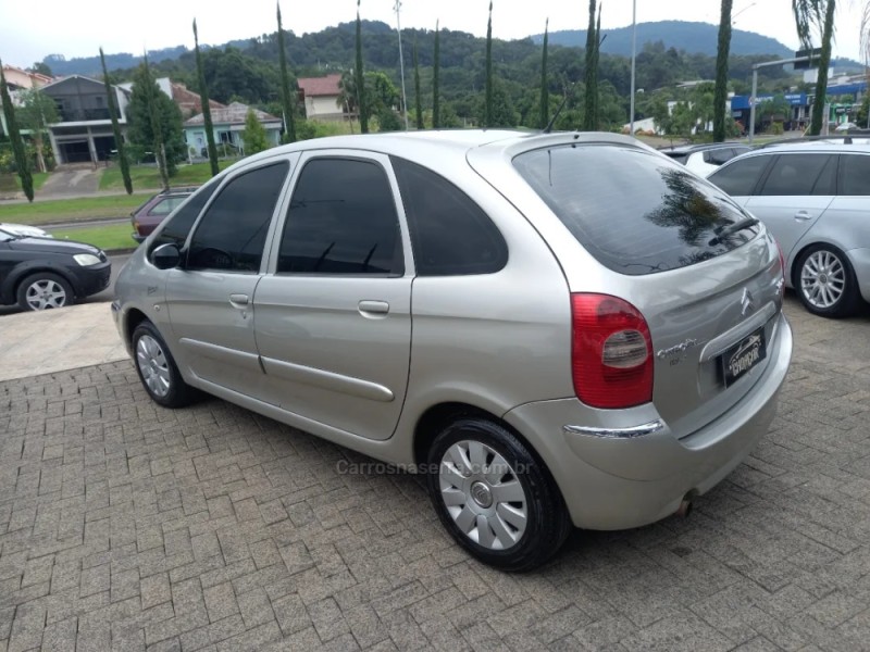 XSARA PICASSO 1.6 I EXCLUSIVE 16V FLEX 4P MANUAL - 2012 - FELIZ