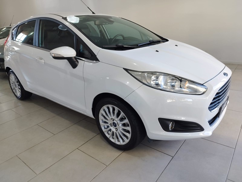 FIESTA 1.6 TITANIUM HATCH 16V FLEX 4P AUTOMÁTICO - 2017 - CAXIAS DO SUL