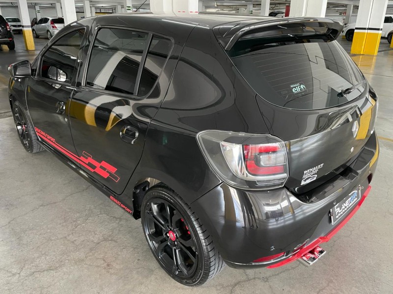 SANDERO 2.0 RS RACING SPIRIT 16V FLEX 5P MANUAL - 2018 - FARROUPILHA