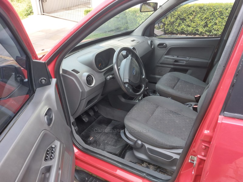 ECOSPORT 1.6 XLS 8V GASOLINA 4P MANUAL - 2004 - FARROUPILHA