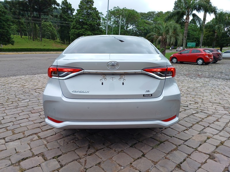 COROLLA 2.0 XEI 16V FLEX 4P AUTOMÁTICO - 2024 - FLORES DA CUNHA