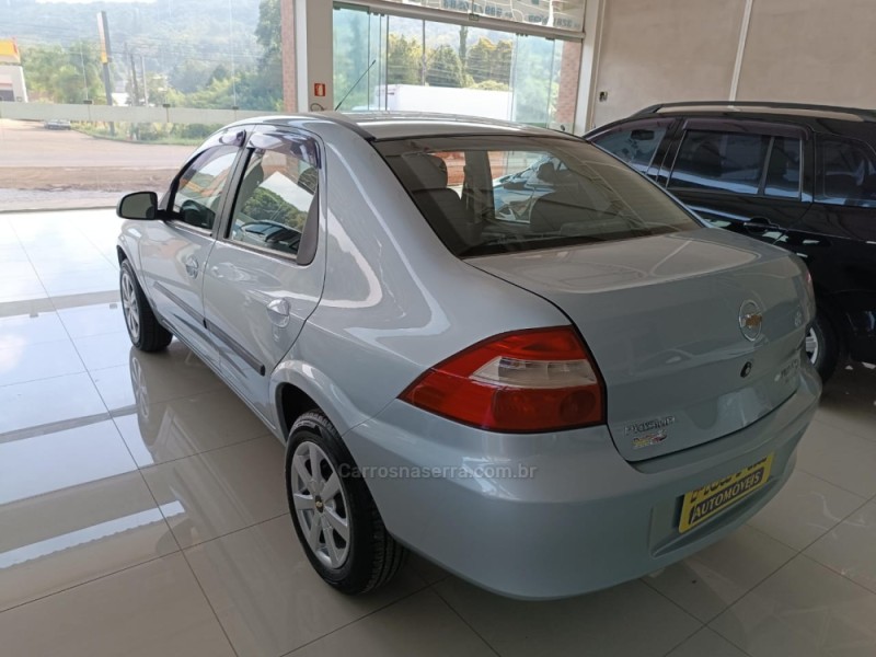 PRISMA 1.4 MPFI MAXX 8V FLEX 4P MANUAL - 2009 - NOVA PETRóPOLIS