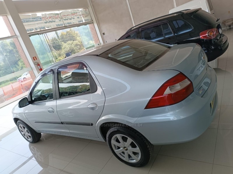 PRISMA 1.4 MPFI MAXX 8V FLEX 4P MANUAL - 2009 - NOVA PETRóPOLIS