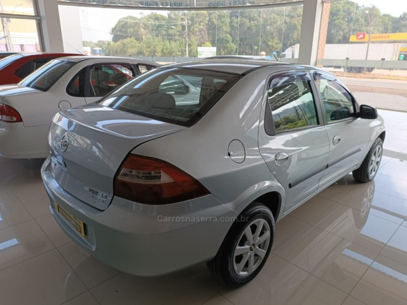 PRISMA 1.4 MPFI MAXX 8V FLEX 4P MANUAL - 2009 - NOVA PETRóPOLIS