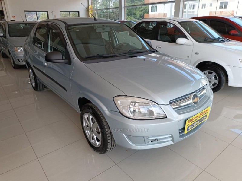 PRISMA 1.4 MPFI MAXX 8V FLEX 4P MANUAL - 2009 - NOVA PETRóPOLIS