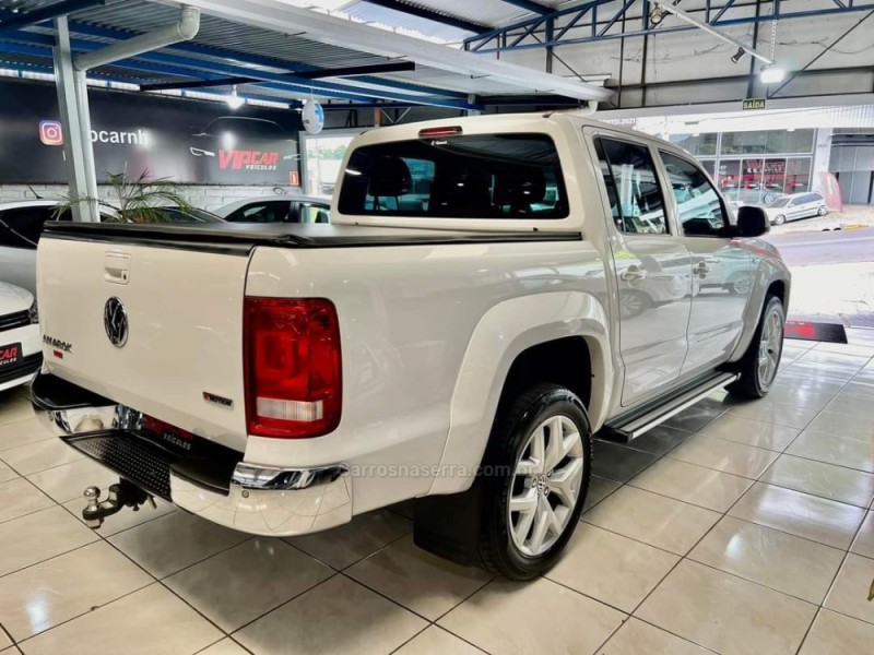 AMAROK 2.0 HIGHLINE 4X4 CD 16V TURBO INTERCOOLER DIESEL 4P AUTOMÁTICO - 2020 - ESTâNCIA VELHA