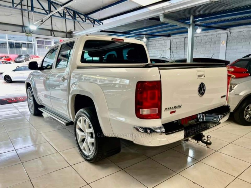 AMAROK 2.0 HIGHLINE 4X4 CD 16V TURBO INTERCOOLER DIESEL 4P AUTOMÁTICO - 2020 - ESTâNCIA VELHA