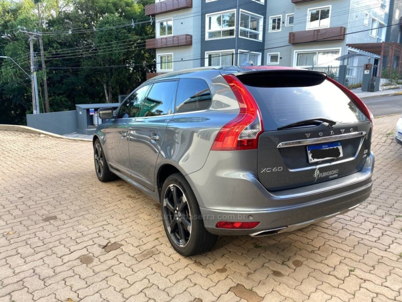 XC60 2.4 D5 MOMENTUM DIESEL AWD 4P AUTOMÁTICO - 2017 - NOVA PETRóPOLIS