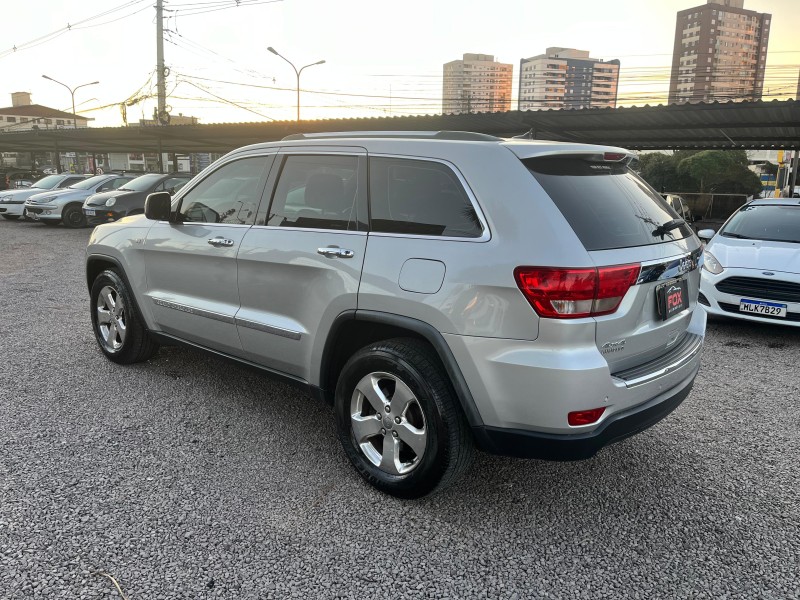 GRAND CHEROKEE 3.6 LIMITED 4X4 V6 24V GASOLINA 4P AUTOMATICO - 2011 - CAXIAS DO SUL