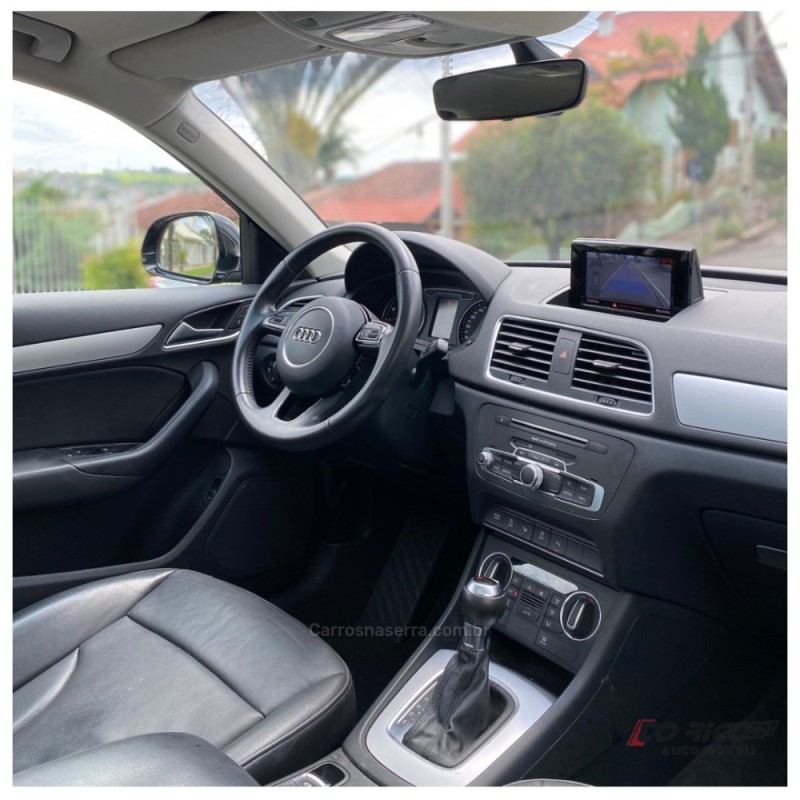 Q3 1.4 TFSI AMBIENTE FLEX 4P S TRONIC - 2018 - CAMPO BOM