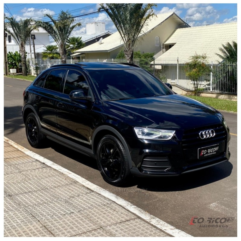 Q3 1.4 TFSI AMBIENTE FLEX 4P S TRONIC - 2018 - CAMPO BOM