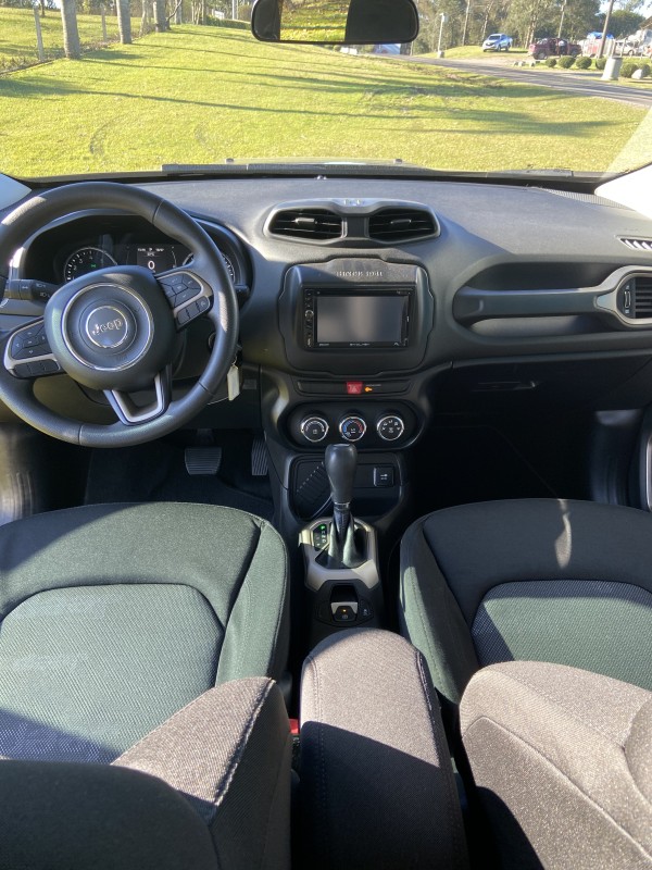 RENEGADE 1.8 16V FLEX 4P AUTOMÁTICO - 2016 - FARROUPILHA