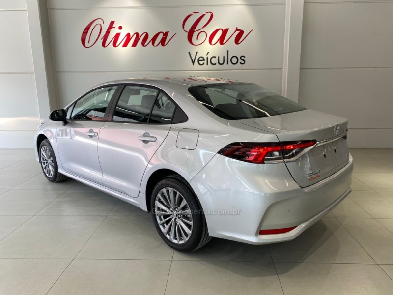 COROLLA 2.0 XEI 16V FLEX 4P AUTOMÁTICO - 2024 - FLORES DA CUNHA