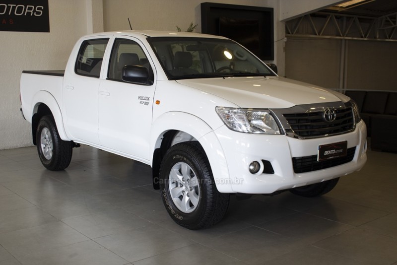 HILUX 2.7 SR 4X2 CD 16V GASOLINA 4P AUTOMÁTICO - 2014 - BENTO GONçALVES