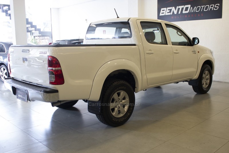 HILUX 2.7 SR 4X2 CD 16V GASOLINA 4P AUTOMÁTICO - 2014 - BENTO GONçALVES