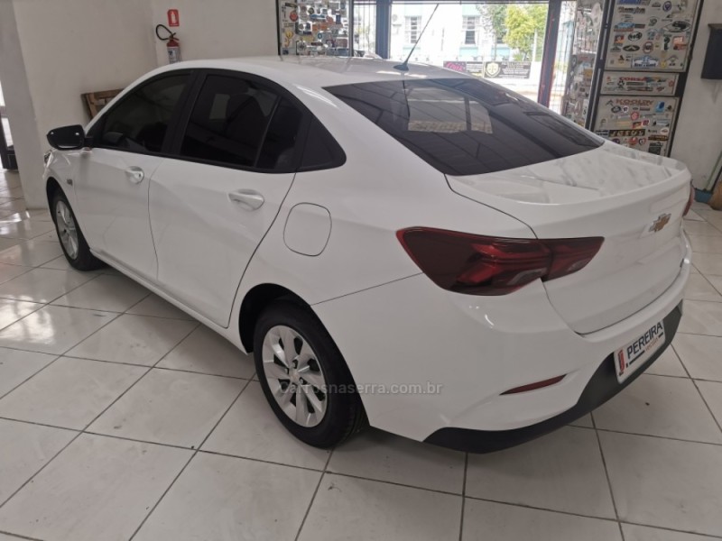 ONIX 1.0	LT PLUS 8V TURBO FLEX 4P AUTOMÁTICO - 2022 - SãO SEBASTIãO DO CAí