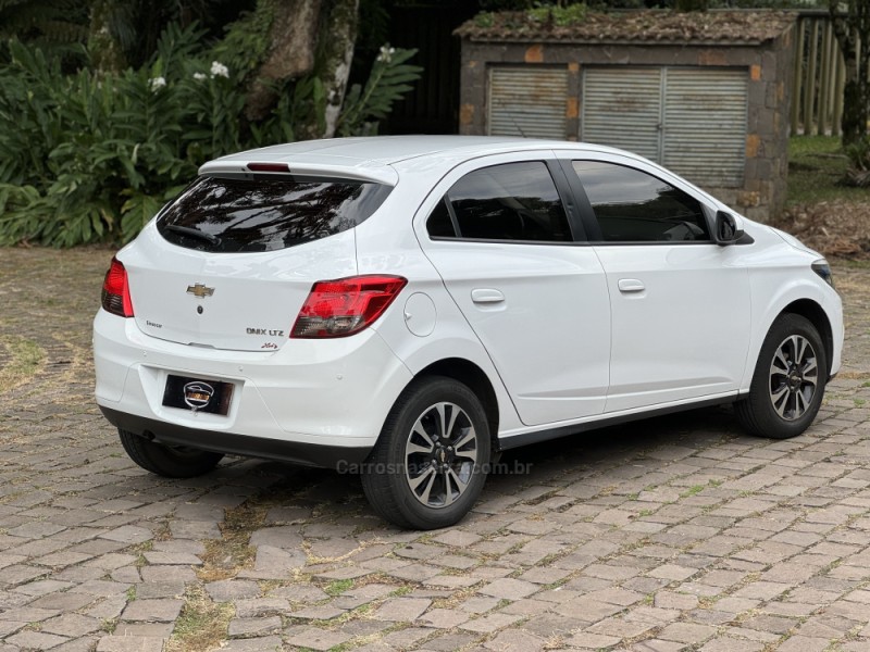 ONIX 1.4 MPFI LTZ 8V FLEX 4P AUTOMÁTICO - 2015 - GRAMADO