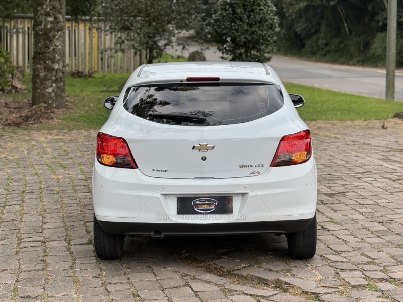 ONIX 1.4 MPFI LTZ 8V FLEX 4P AUTOMÁTICO - 2015 - GRAMADO