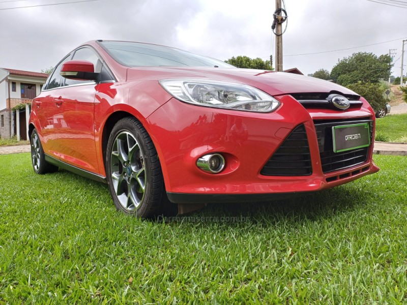 FOCUS 2.0 TITANIUM HATCH 16V FLEX 4P AUTOMÁTICO - 2014 - PARAí