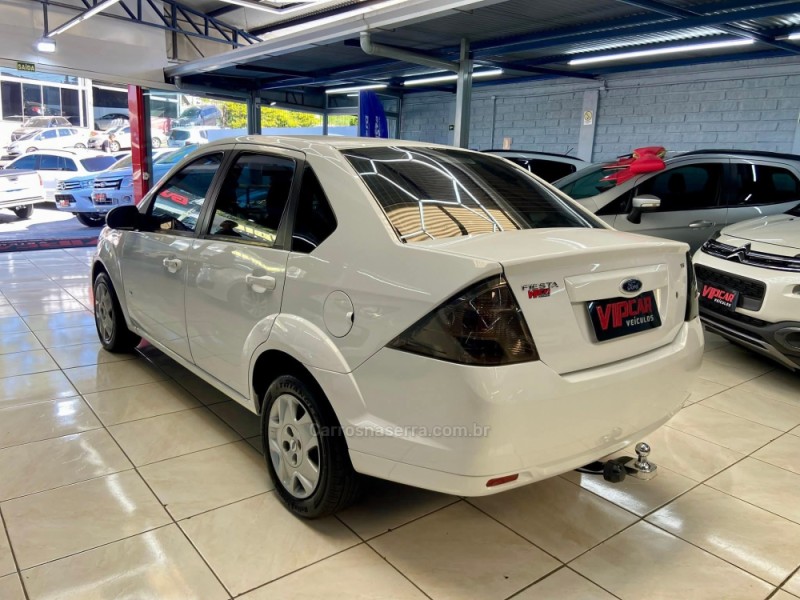 FIESTA 1.6 ROCAM SE SEDAN 8V FLEX 4P MANUAL - 2013 - ESTâNCIA VELHA