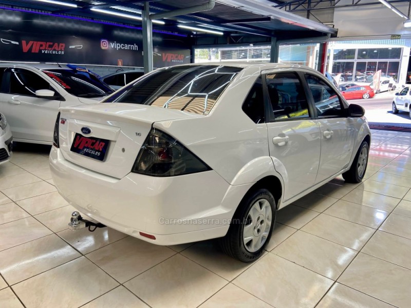 FIESTA 1.6 ROCAM SE SEDAN 8V FLEX 4P MANUAL - 2013 - ESTâNCIA VELHA