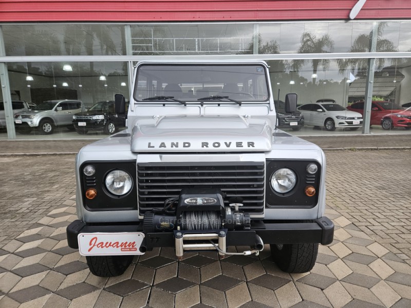 DEFENDER 2.4 130 4X4 TURBO DIESEL 4P MANUAL - 2011 - BOM PRINCíPIO