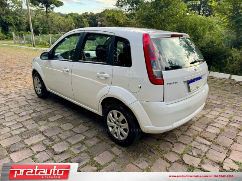 FIESTA 1.0 ROCAM HATCH 8V FLEX 4P MANUAL - 2013 - NOVA PRATA