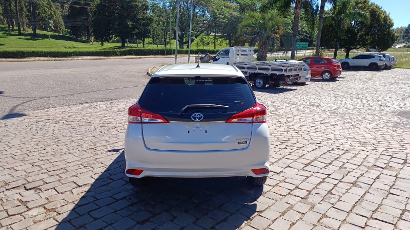 YARIS 1.5 XL 16V FLEX 4P AUTOMATÍCO - 2025 - FLORES DA CUNHA