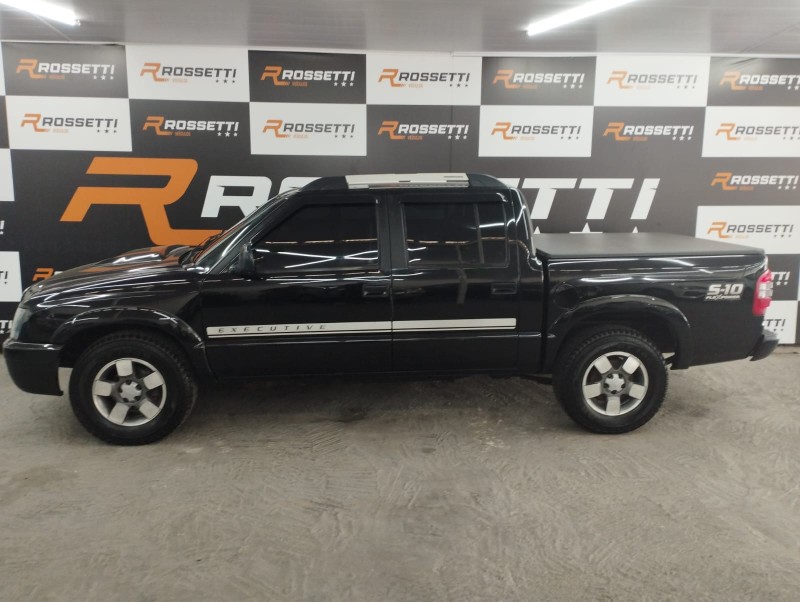 S10 2.4 MPFI EXECUTIVE 4X2 CD 8V FLEX 4P MANUAL - 2011 - CAXIAS DO SUL