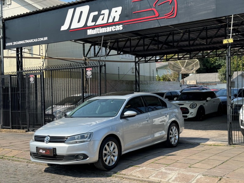 JETTA 2.0 COMFORTLINE FLEX 4P TIPTRONIC