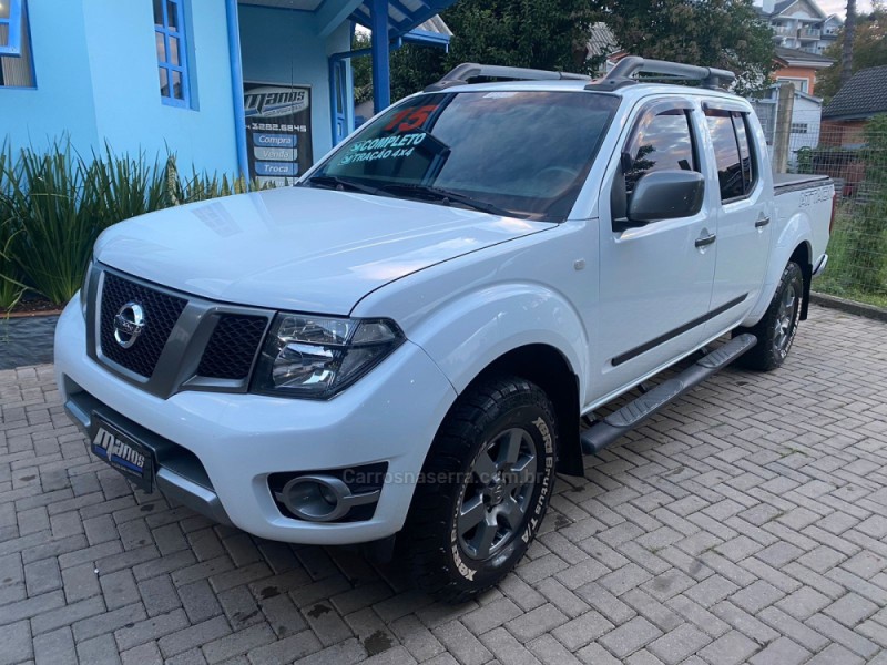 frontier 2.5 sv attack 4x4 cd turbo eletronic diesel 4p manual 2015 canela