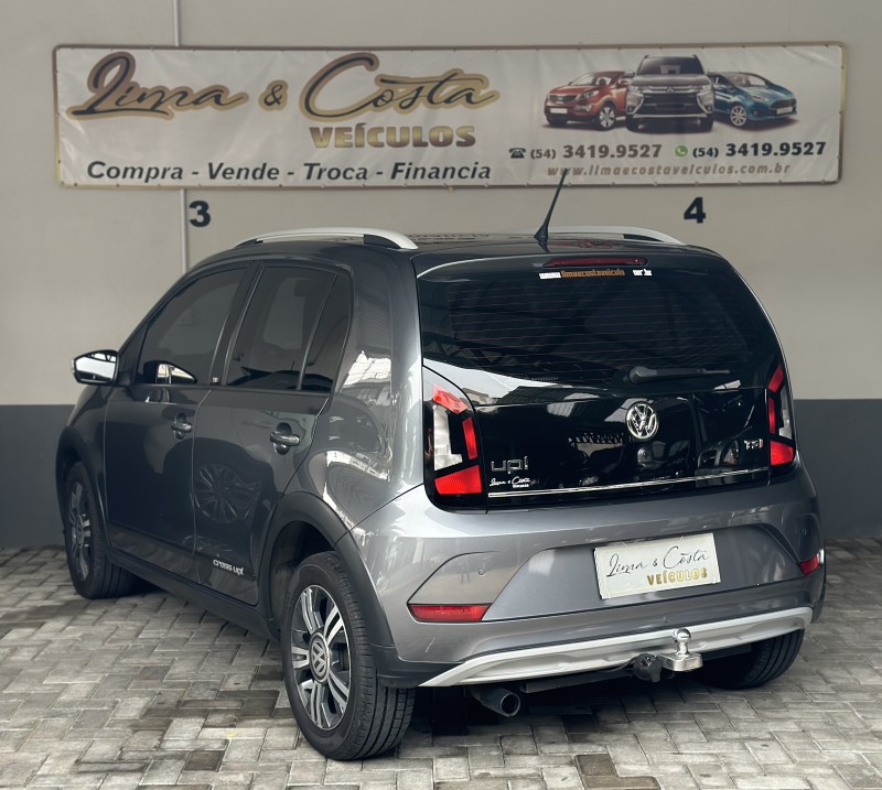 UP 1.0 TSI CROSS 12V FLEX 4P MANUAL - 2018 - CAXIAS DO SUL