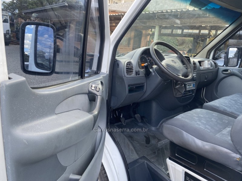 SPRINTER 2.2 CHASSI 413 CDI RODADO DUPLO DIESEL 3P MANUAL - 2011 - CAXIAS DO SUL