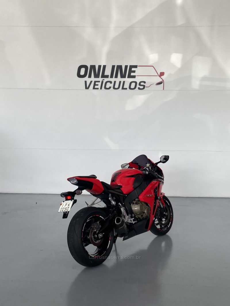 CBR 1000RR FIREBLADE - 2008 - FARROUPILHA