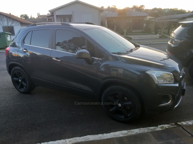 TRACKER 1.8 MPFI LTZ 4X2 16V FLEX 4P AUTOMÁTICO - 2015 - VERANóPOLIS