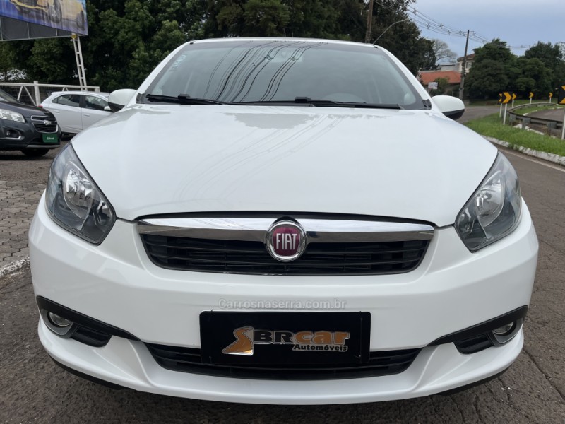 GRAND SIENA 1.6 MPI ESSENCE 16V FLEX 4P MANUAL - 2015 - DOIS IRMãOS