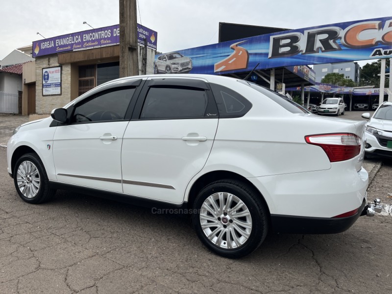 GRAND SIENA 1.6 MPI ESSENCE 16V FLEX 4P MANUAL - 2015 - DOIS IRMãOS