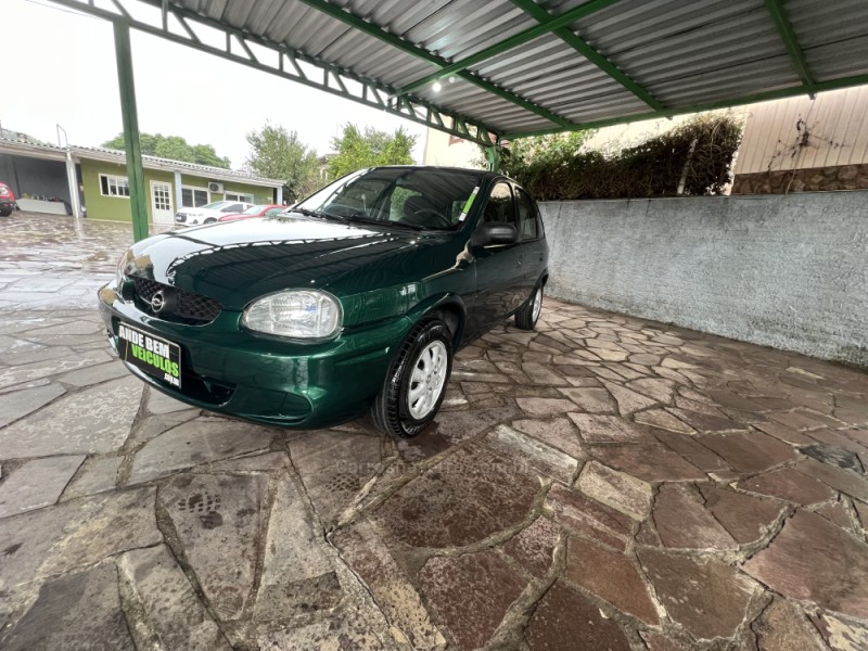 CORSA 1.0 EFI WIND 8V GASOLINA 4P MANUAL - 2000 - CAXIAS DO SUL