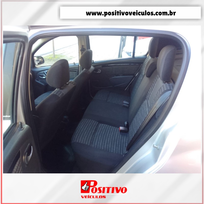 SANDERO 1.6 PRIVILÉGE 16V FLEX 4P AUTOMÁTICO - 2014 - CAXIAS DO SUL