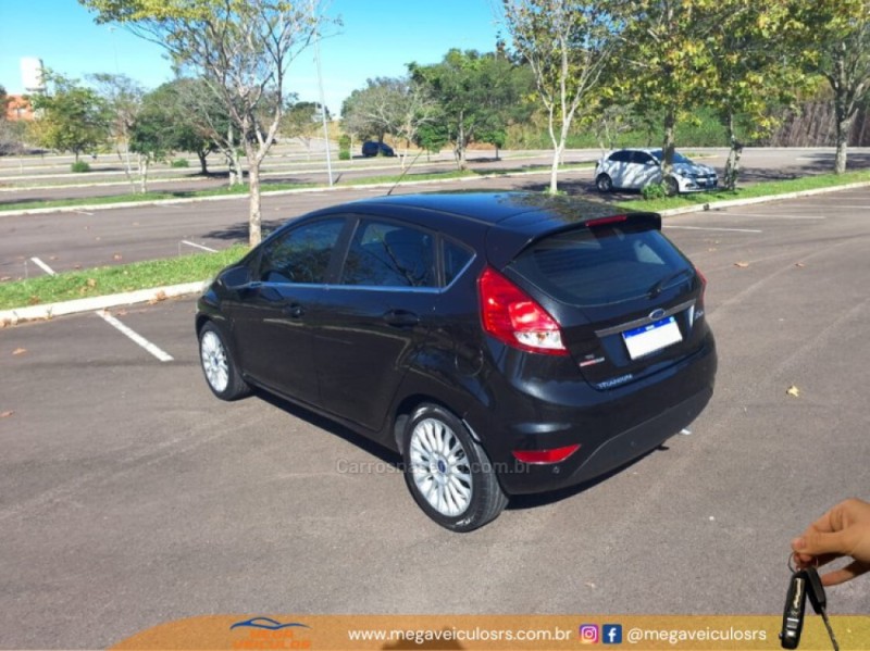 FIESTA 1.6 TITANIUM HATCH 16V FLEX 4P AUTOMÁTICO - 2014 - BENTO GONçALVES