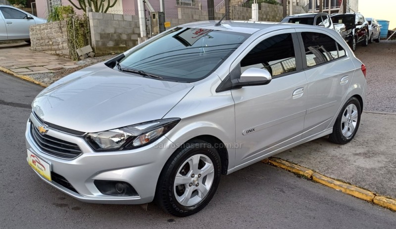 ONIX 1.4 MPFI LT 8V FLEX 4P MANUAL - 2019 - FARROUPILHA